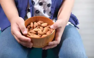 Польза орехов для детей