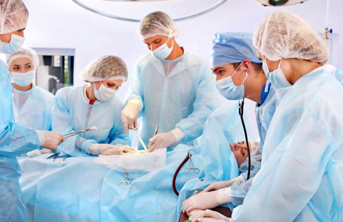 Можно ли удалять матку во время месячных