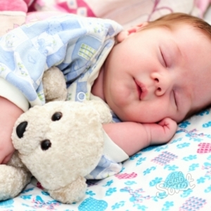 Как уложить грудничка спать без укачивания