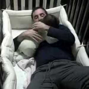 Как правильно укладывать спать грудничка