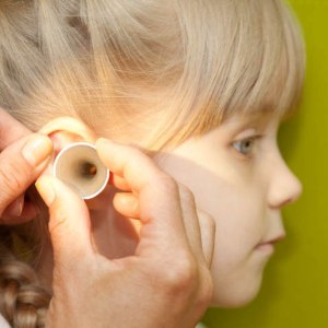 лечение Чистка ушей у ребенка