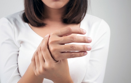 почему болят пальцы рук причины боли в пальцах